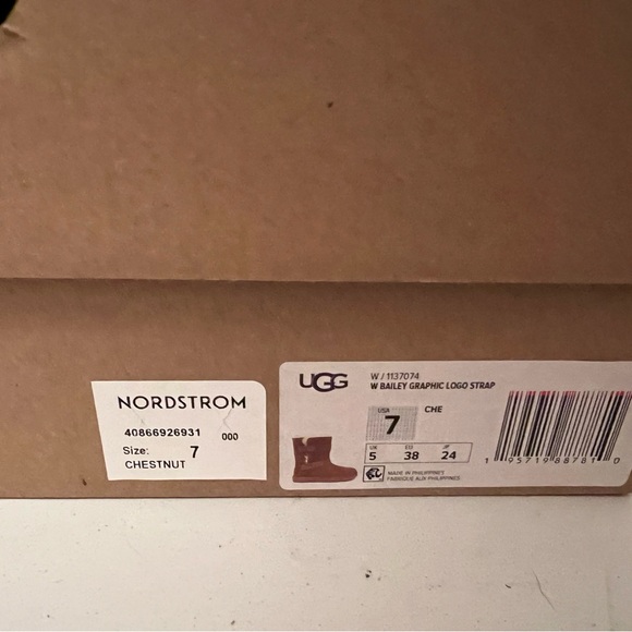 NEW UGG W Bailey Graphic Logo Strap Boot - chestnut - Picture 10 of 11